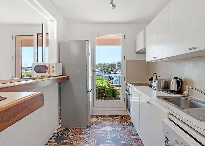 Апартаменты Golfe Saint Tropez Marina Reve D Azur Коголин